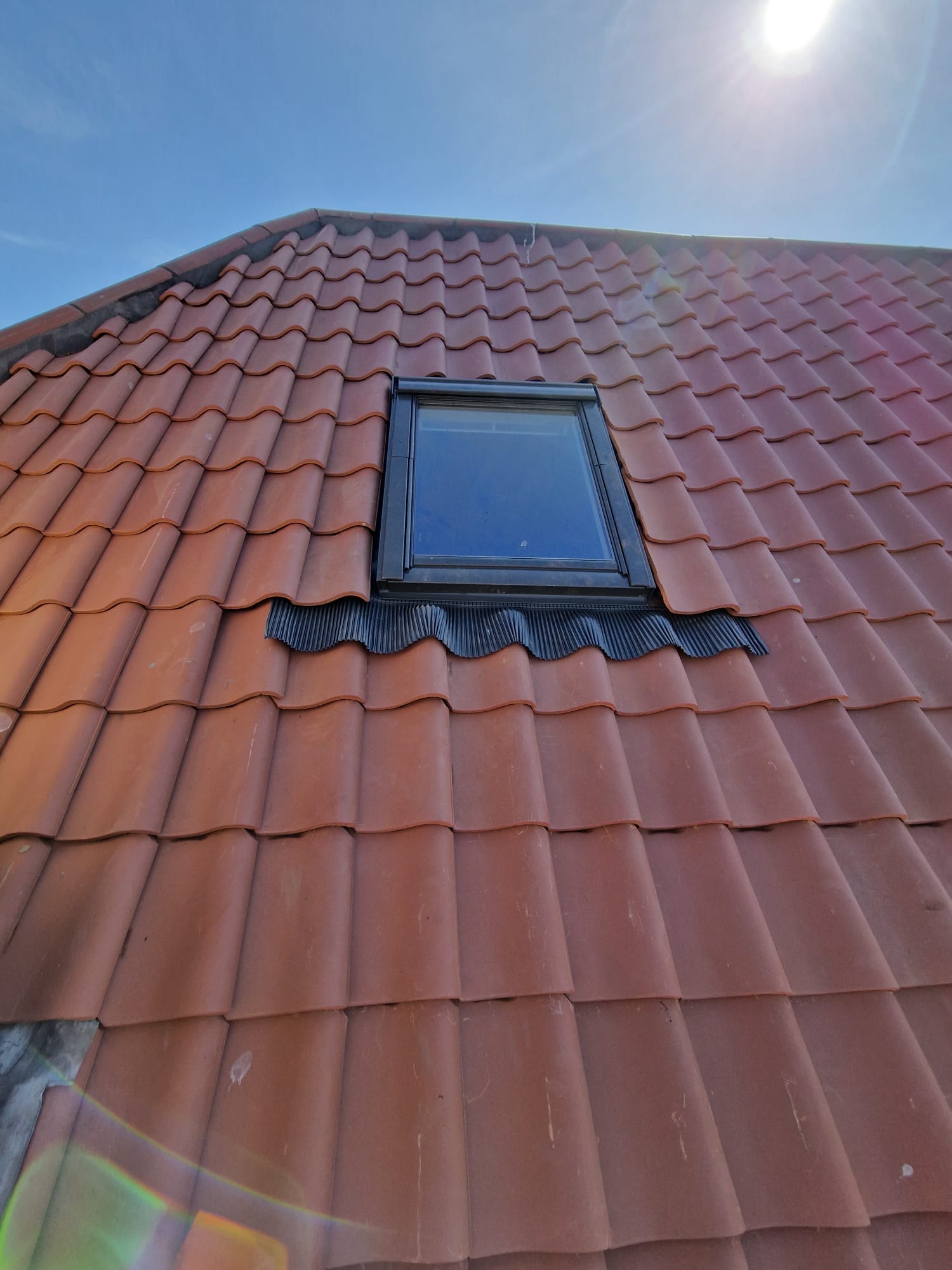 velux install on tiled roof